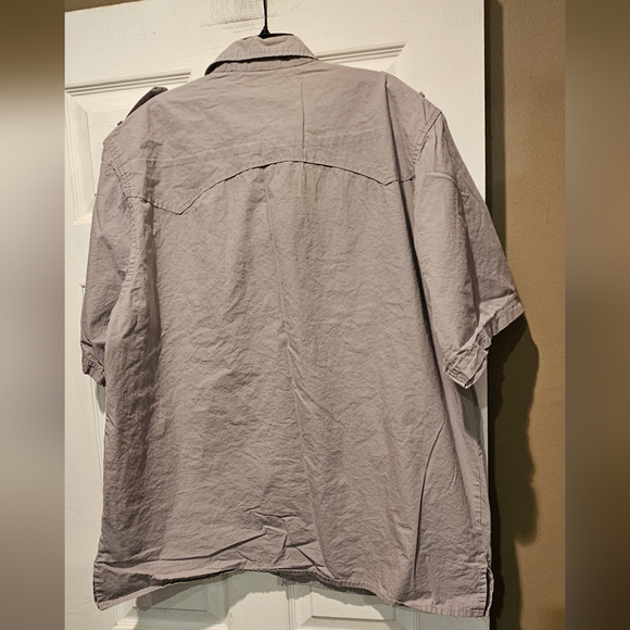 B STREET BUTTON DOWN SHIRT - Picture 2 of 2